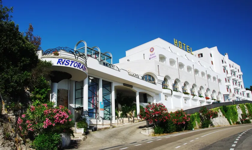 Hotel Incanto - Image 1