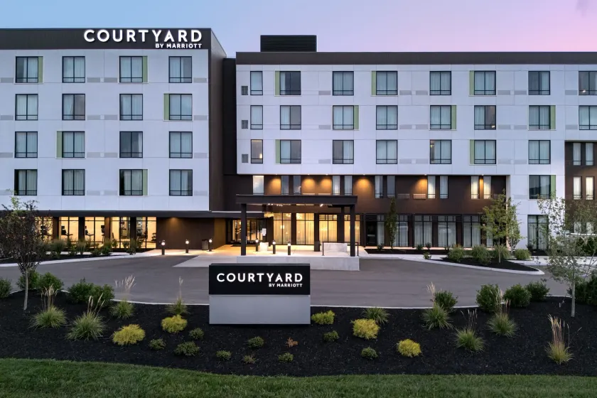 Courtyard by Marriott Nashville Smyrna - Image 1