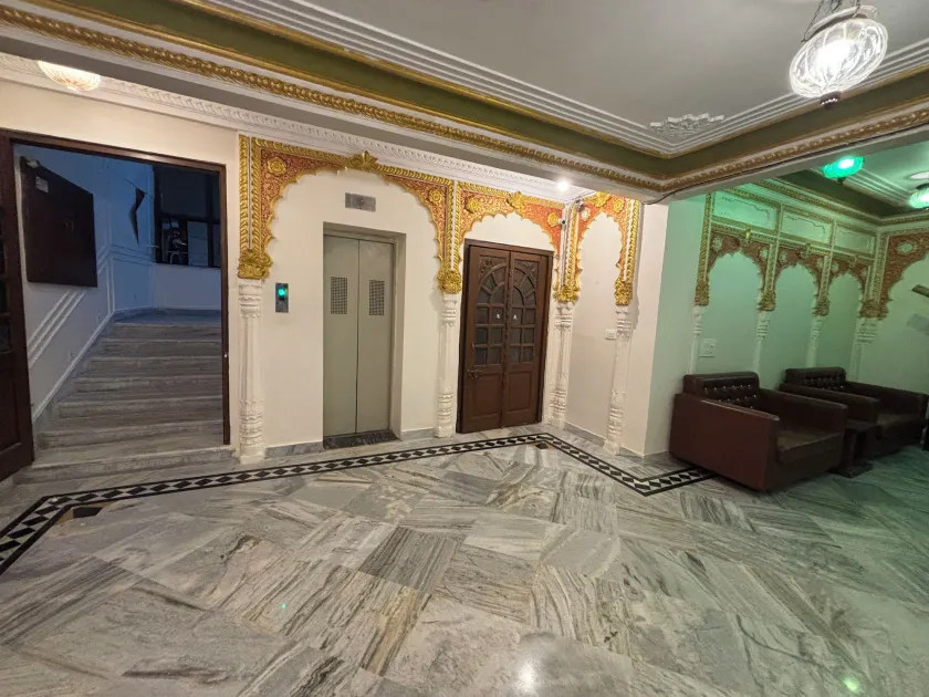 Hotel Royale Plazo - Hall