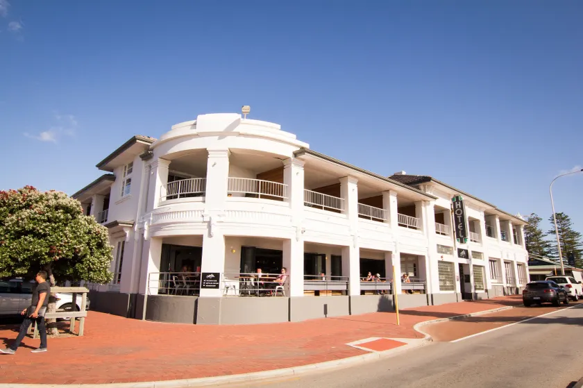 Cottesloe Beach Hotel - Image 1