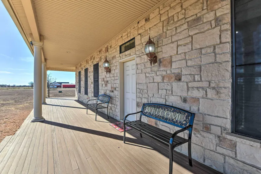 8 Mi to White Rock Lake: Spacious Krum Home - Innvendig