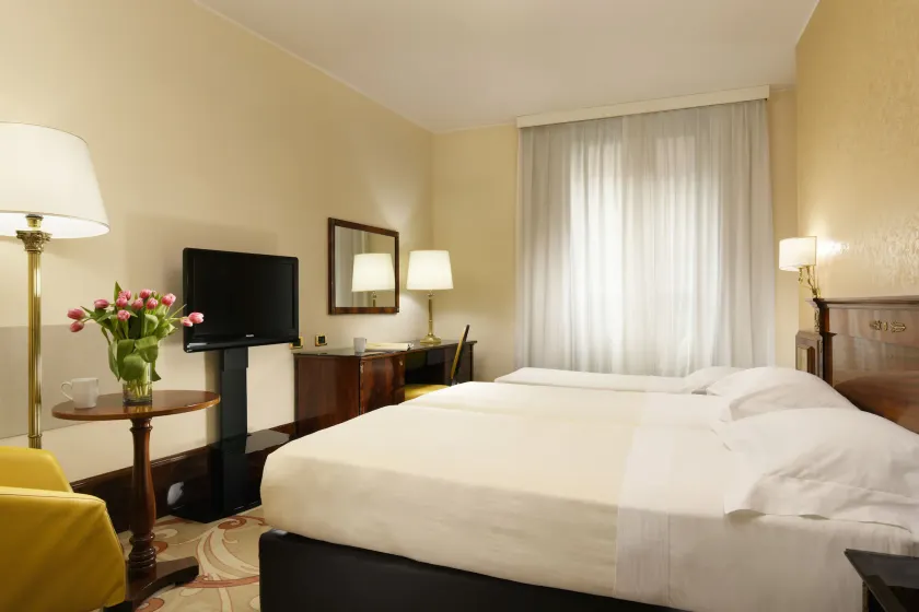 UNA Hotels Scandinavia Milano - Image 1