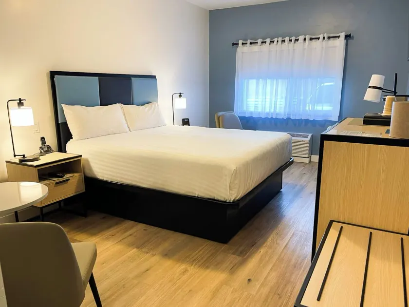 SKKY Hotel - Image 1
