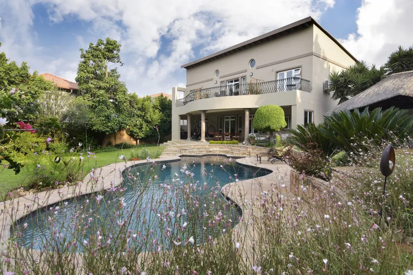 Sandown Guest House - Image 1