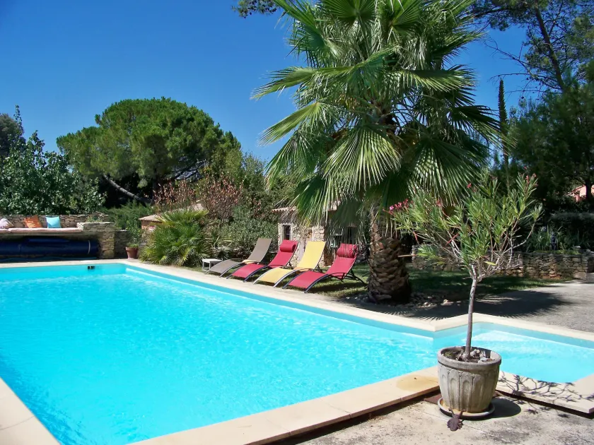 Gite "Sous les pins de Nages" - Image 1