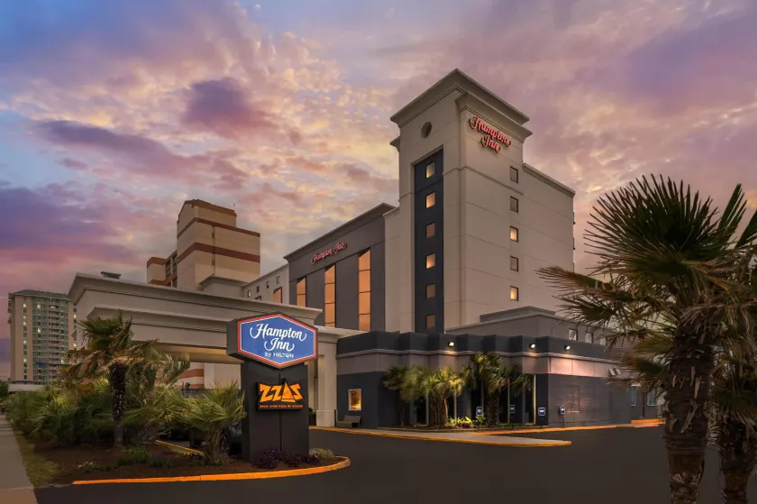 Hampton Inn Virginia Beach-Oceanfront North - Image 1