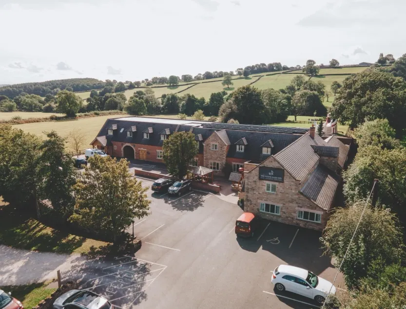 White Hart Inn - Image 1