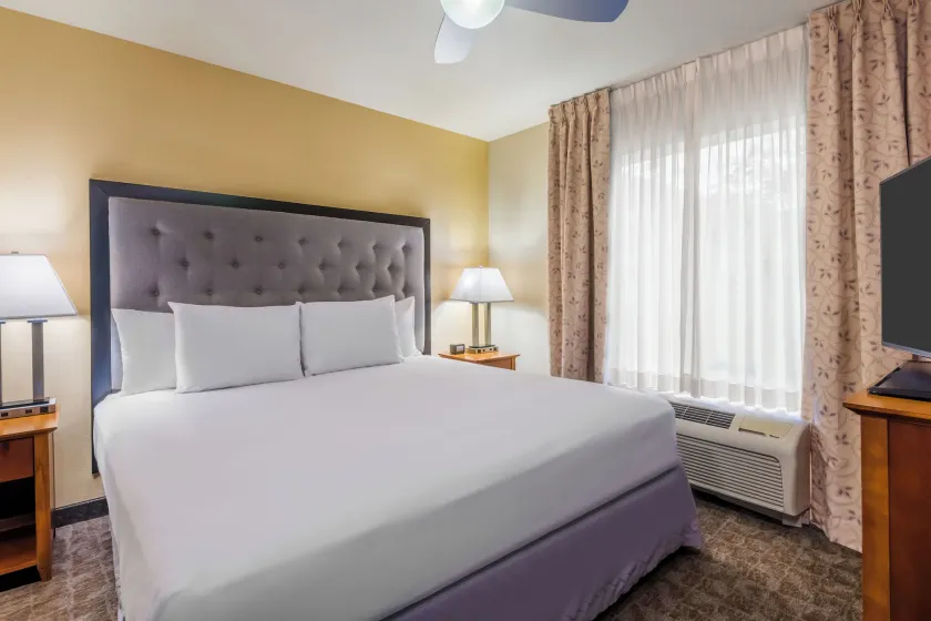 Larkspur Landing Extended Stay Suites St Louis Riverport - Image 1