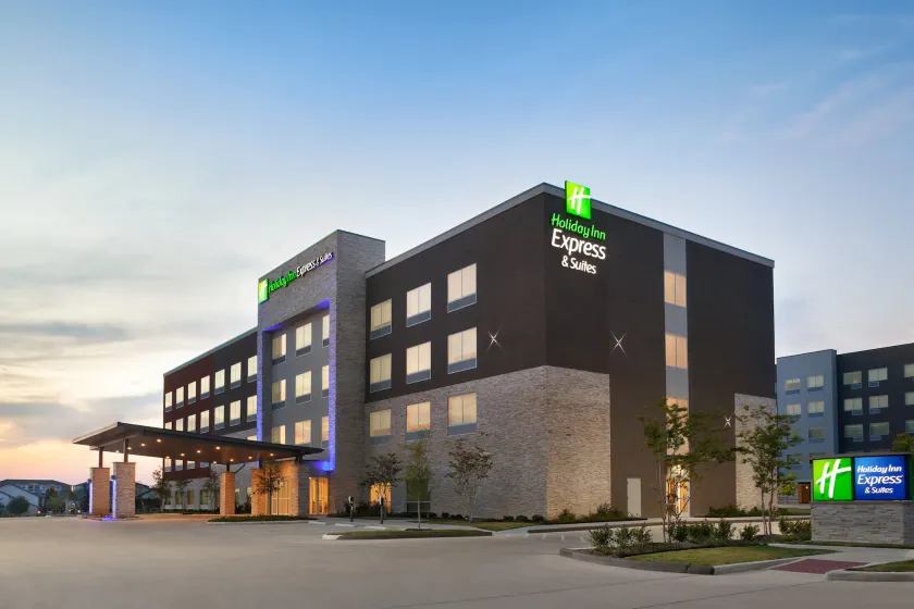 Holiday Inn Express & Suites Austin North - Pflugerville by IHG - Image 1