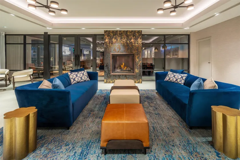 DoubleTree by Hilton Sioux City - Image 1