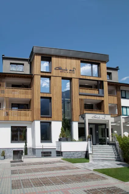 Hotel & Suites Glück Auf - Image 1