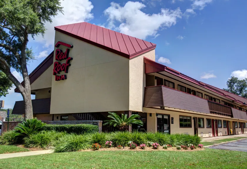 Red Roof Inn Pensacola - I-10 at Davis Highway - Image 1