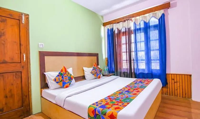 Kundan Hotel and Restaurant - Image 1