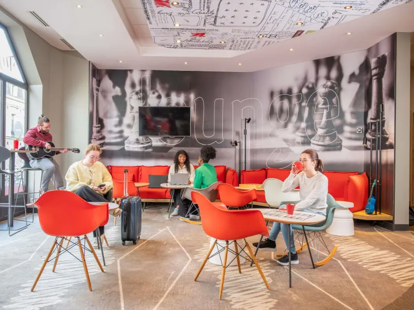 ibis Nantes Centre Tour Bretagne - Image 1