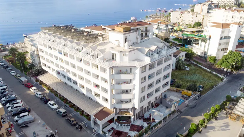 Mert Seaside Hotel - Image 1