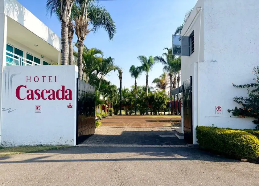 Hotel Cascada - Image 1