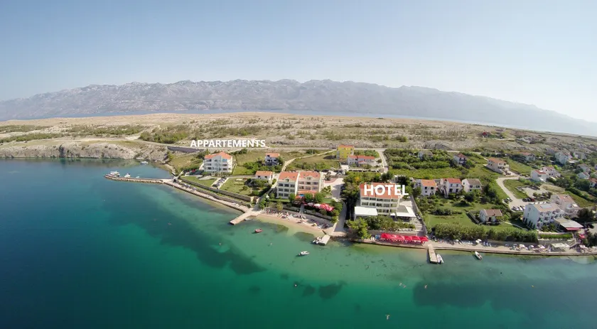 Hotel and Apartments Vila 4m - Image 1