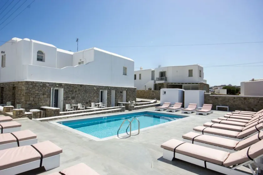 Anixi Hotel - Image 1