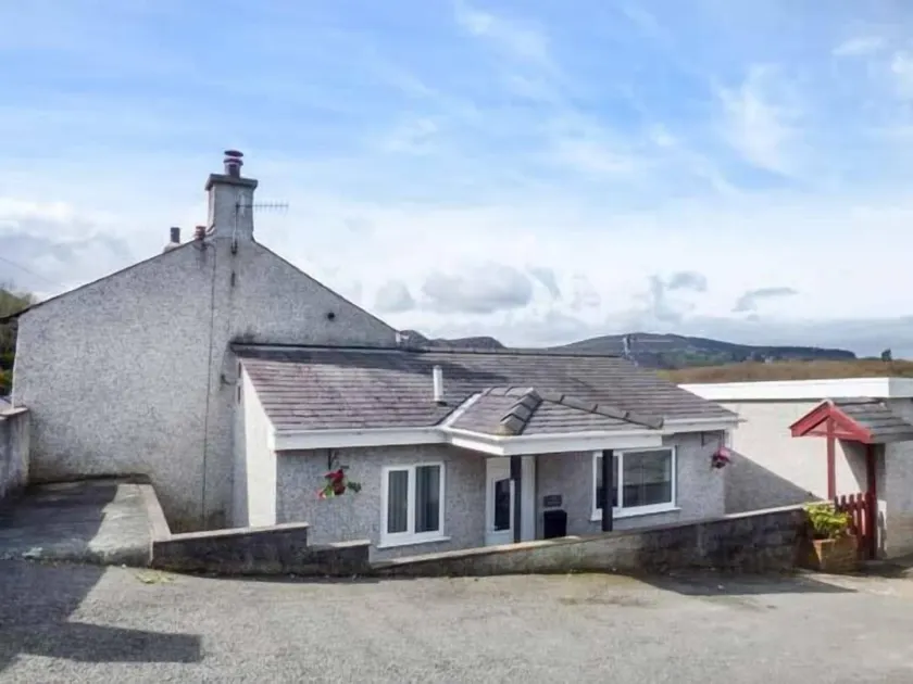 Arfryn - Image 1