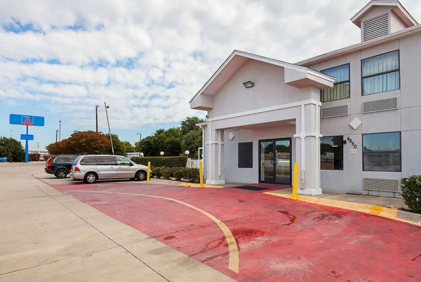 Studio 6 Fort Worth, TX - Meacham - Image 1