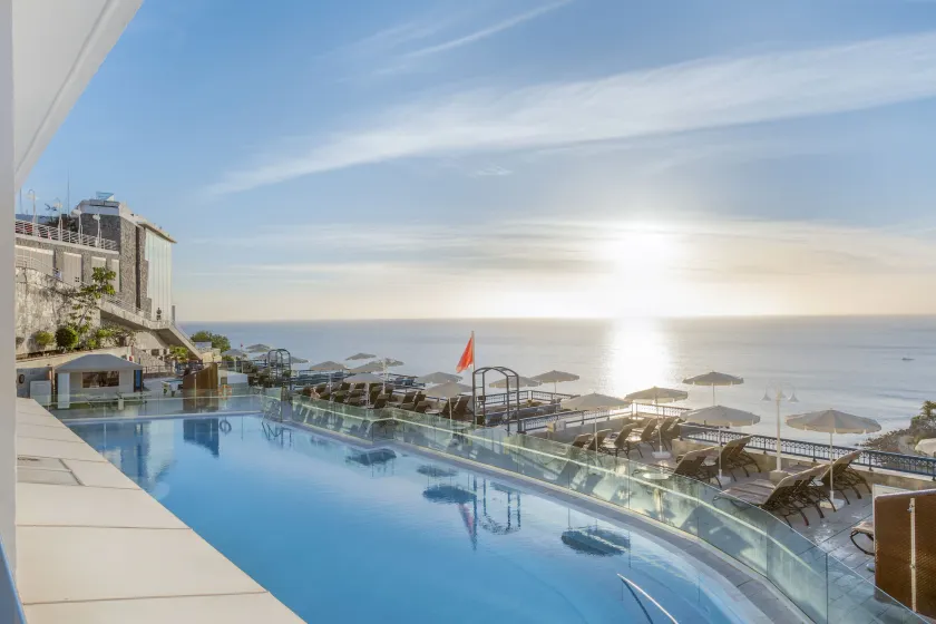 Club Cala Blanca - Image 1