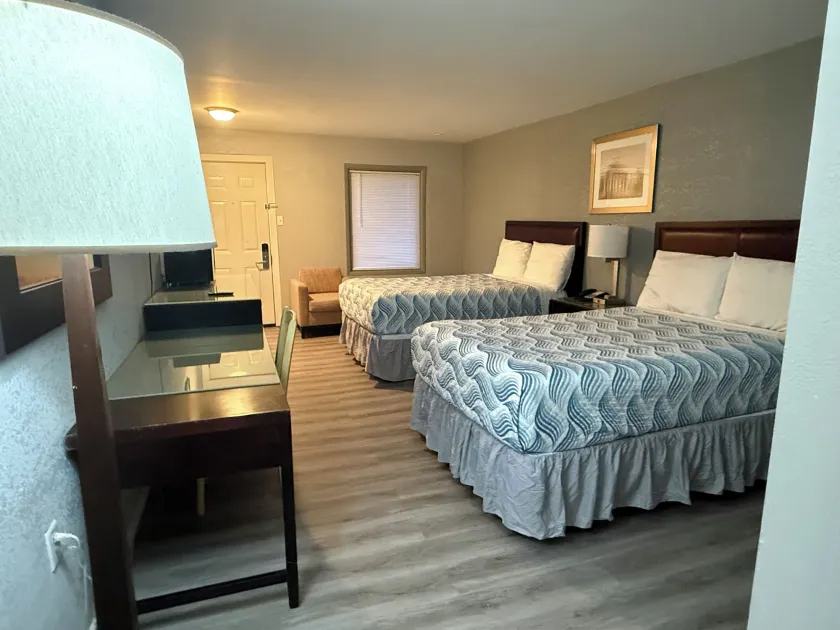 Budget Inn - Image 1