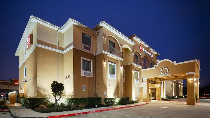 Best Western Plus Katy Inn & Suites - Image 1