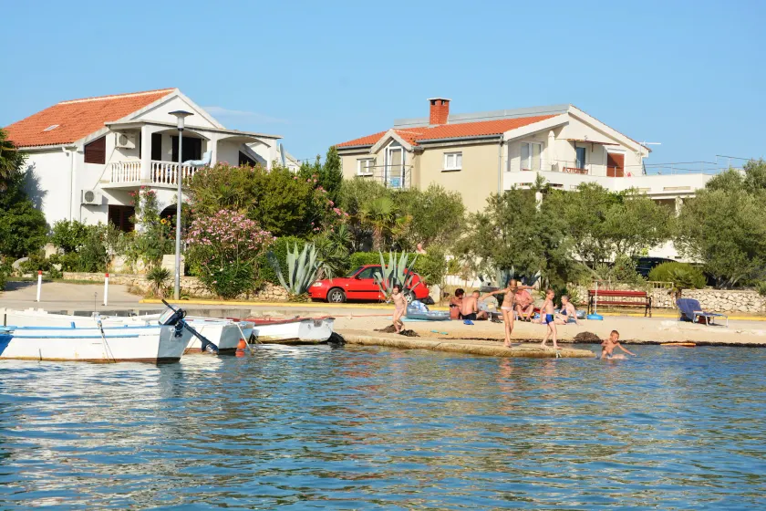 Charming Apartment in Vrsi Mulo, Great Place in Dalmatia for Family Vacation - Image 1