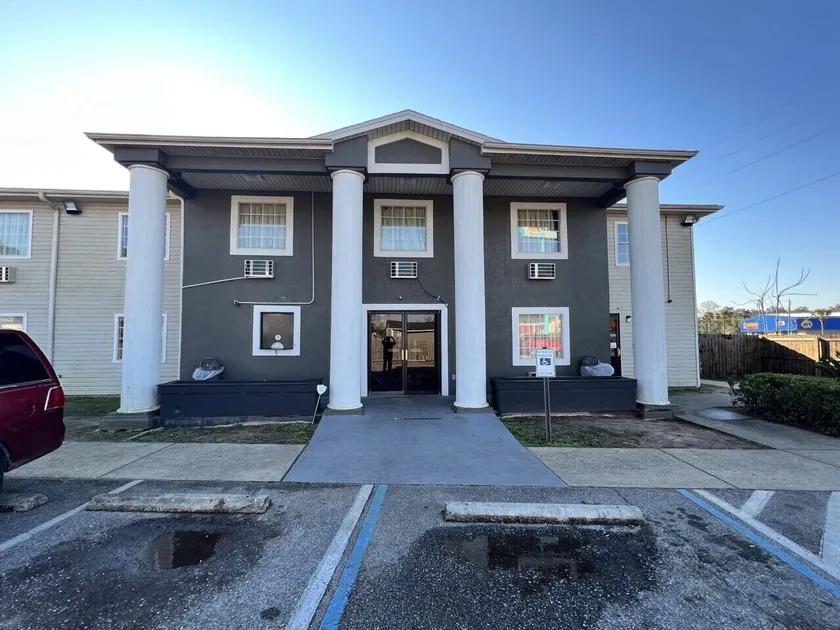 Extended Stay - Image 1