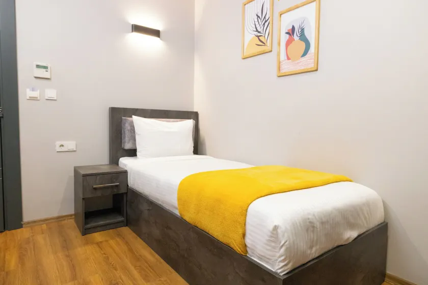 Brandroom Hotel - Image 1