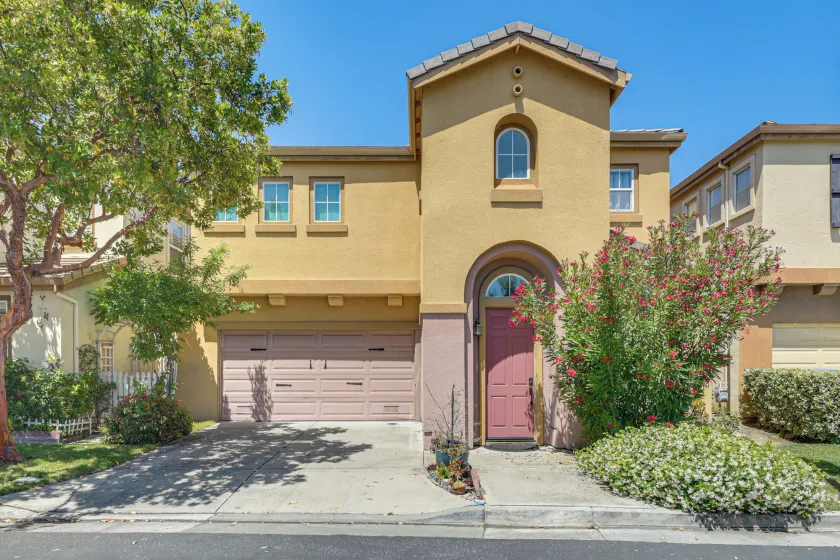 Walk to Parks & Dining: San Jose Family Home! - Image 1