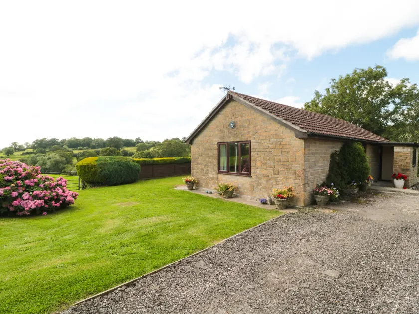 Ryecross Farm Cottage - Image 1