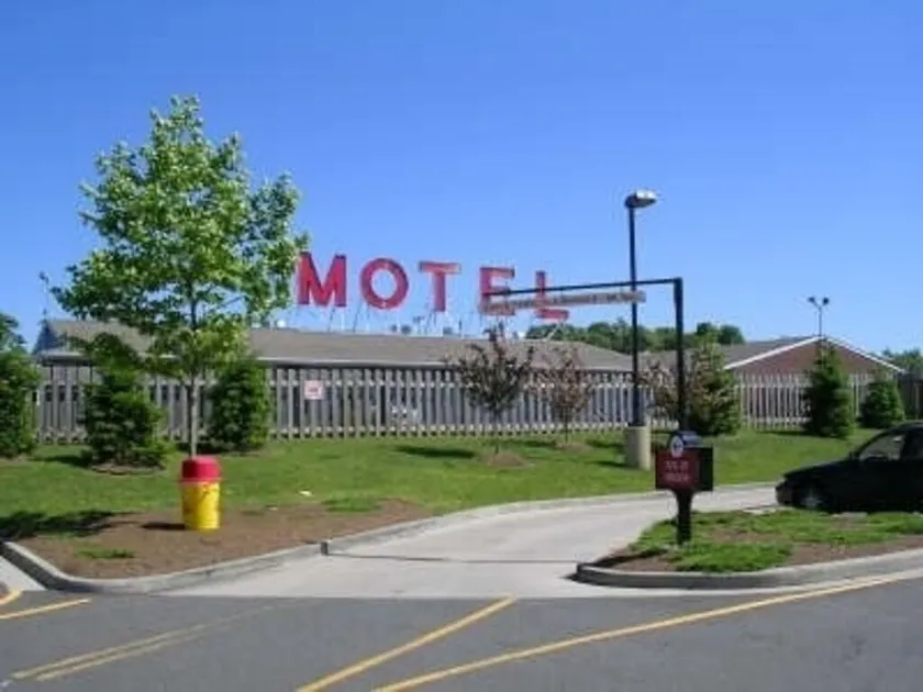 Mayflower Motel Milford - Image 1