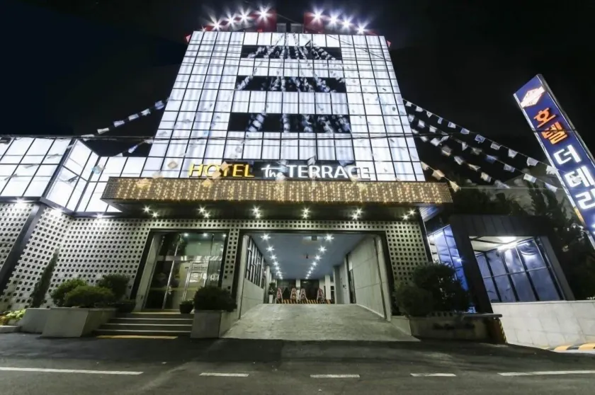 Hotel The Terrace - Image 1
