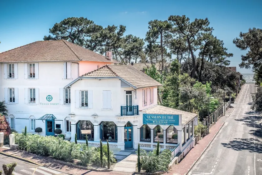 The Originals Boutique Hôtel La Villa Ouest & Spa - Image 1