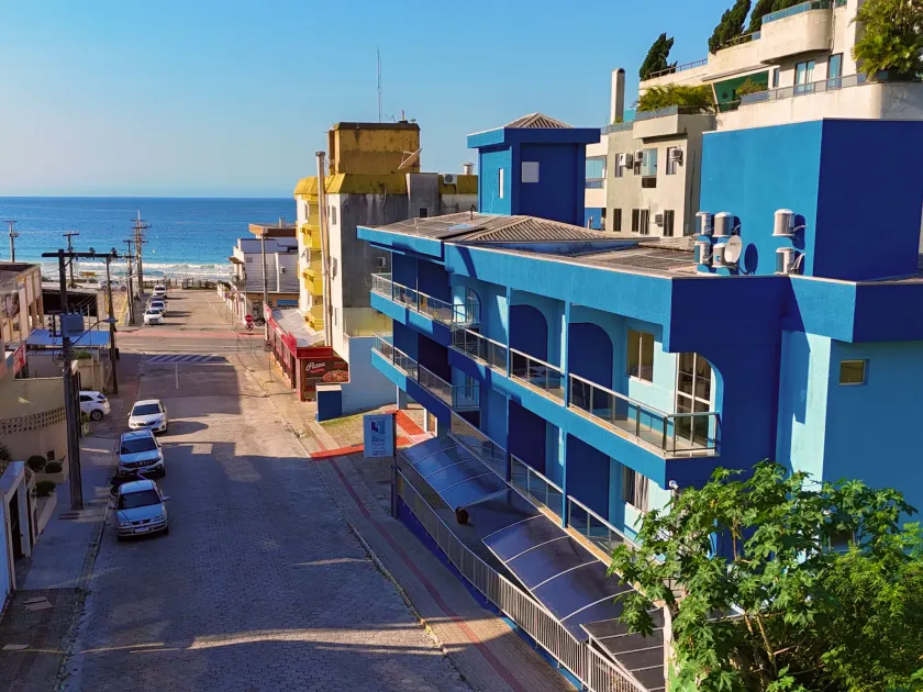 Bombinhas Praia Apart Hotel - Unidade rua Corrupião - Image 1