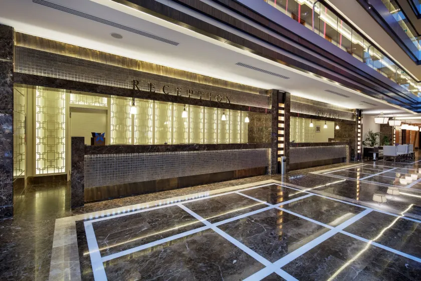 Liberty Hotels Lara - Entrada interior
