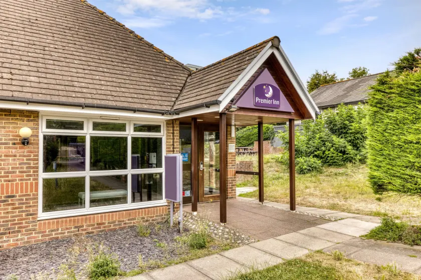 Premier Inn Portsmouth North Harbour - Image 1