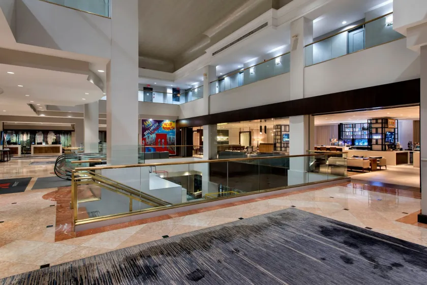 New York Marriott at the Brooklyn Bridge - Image 1