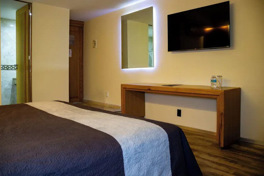 Hotel Lord - Image 1