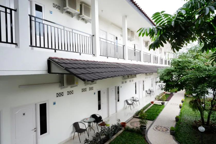 RedDoorz near Mataram University - Image 1