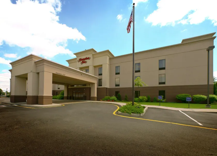 Hampton Inn North Brunswick / New Brunswick - Image 1
