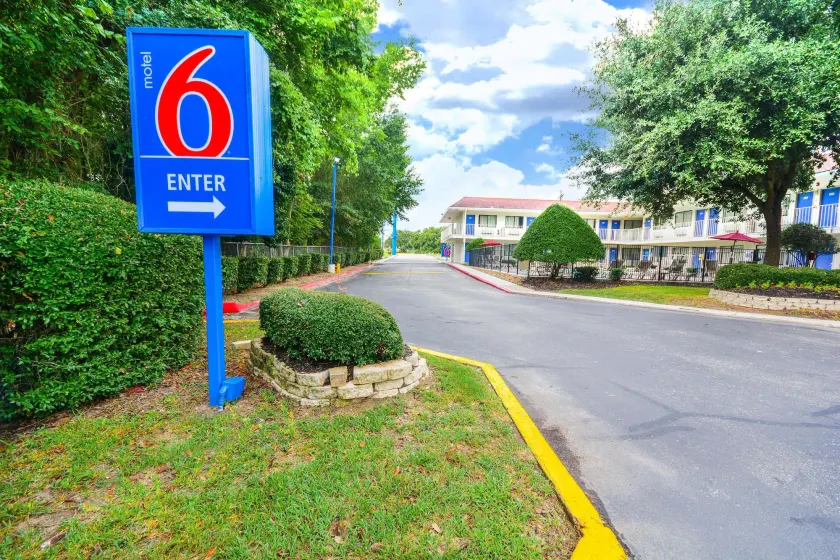 Motel 6-Huntsville, TX - Image 1