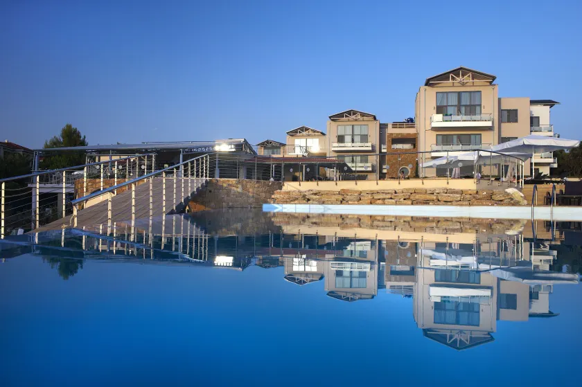 Istion Club & Spa - Image 1