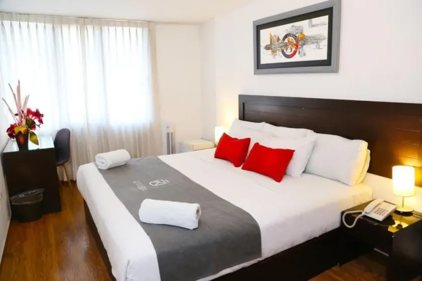 Hoteles Riviera Ejecutivo - Image 1