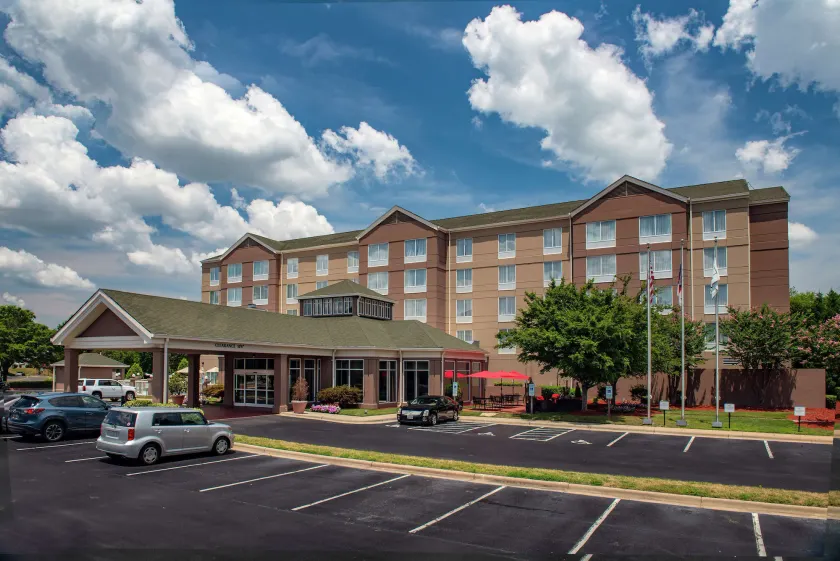 Hilton Garden Inn Charlotte Pineville - Image 1