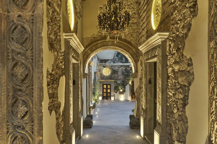 La Senoría Hotel - Image 1