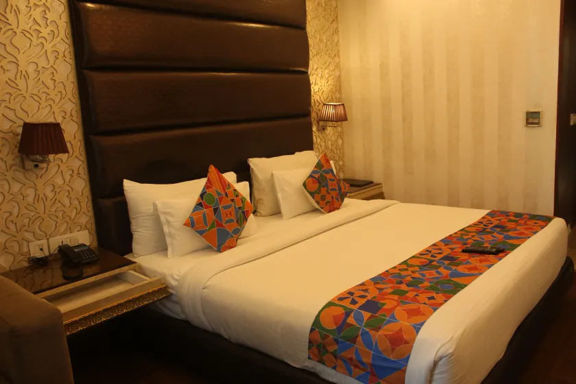 THE J K Hotel C R Park - Image 1