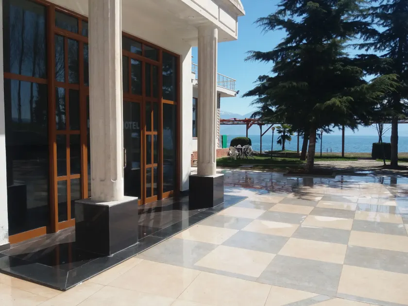 Hotel Victoria - Image 1