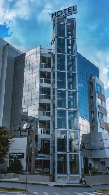 Verona Tower Hotel - Image 1